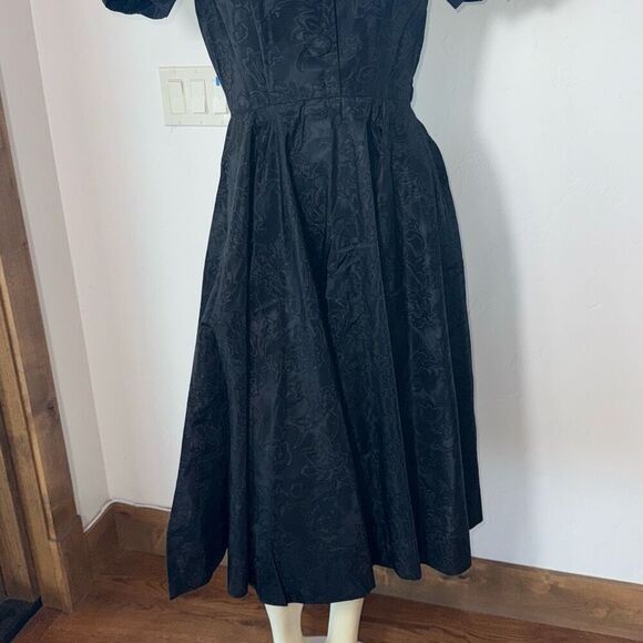 Authentic 1930s–1940s Handmade Black Jacquard Puff-Sleeve Dress - Picture 3 of 15